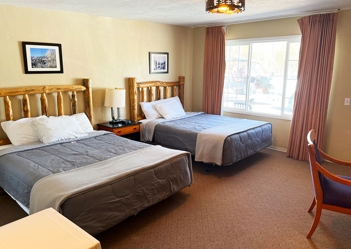 Double Queen Beds at the Paiute Trails Inn